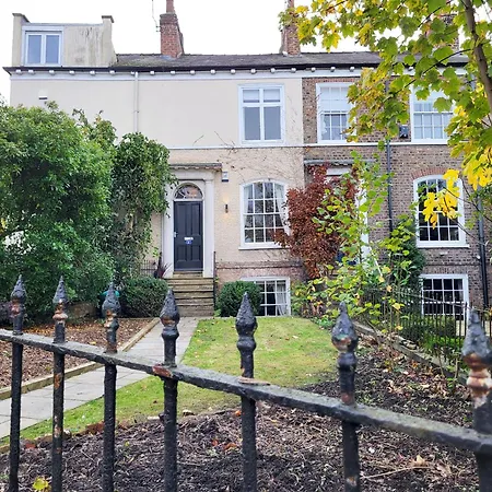 Mount Terrace